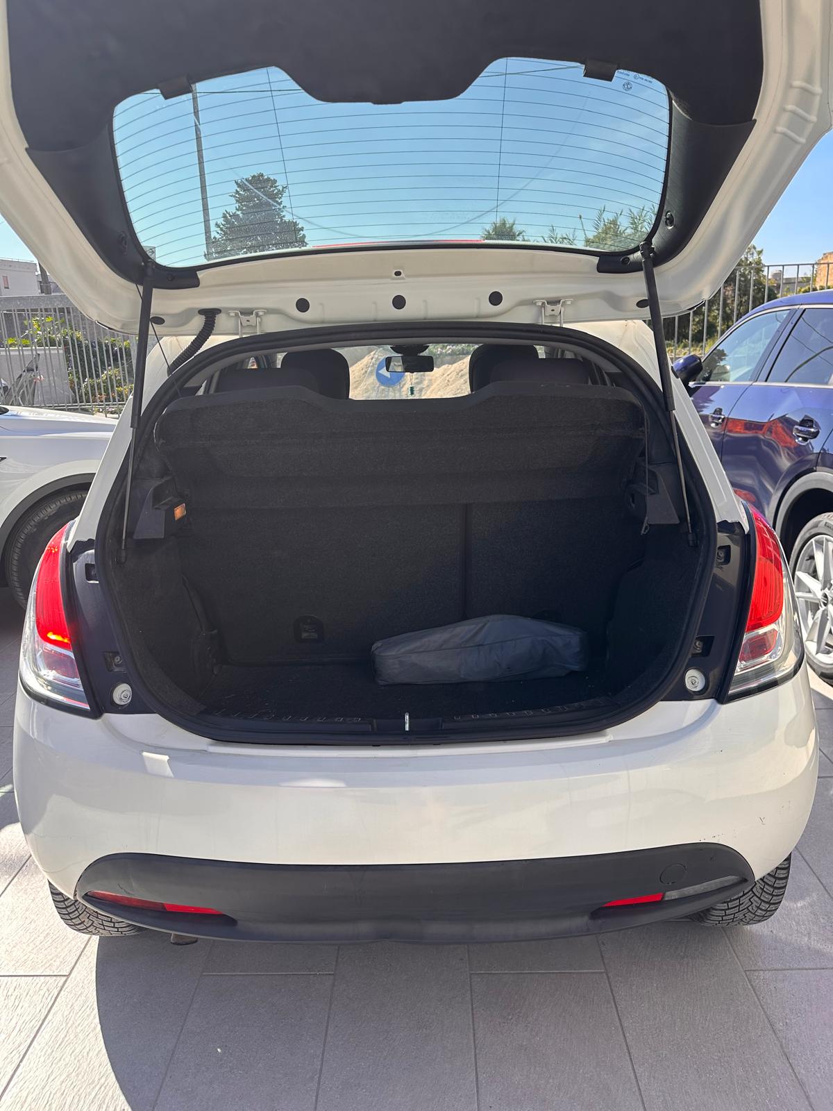 LANCIA YPSILON - immagine 7