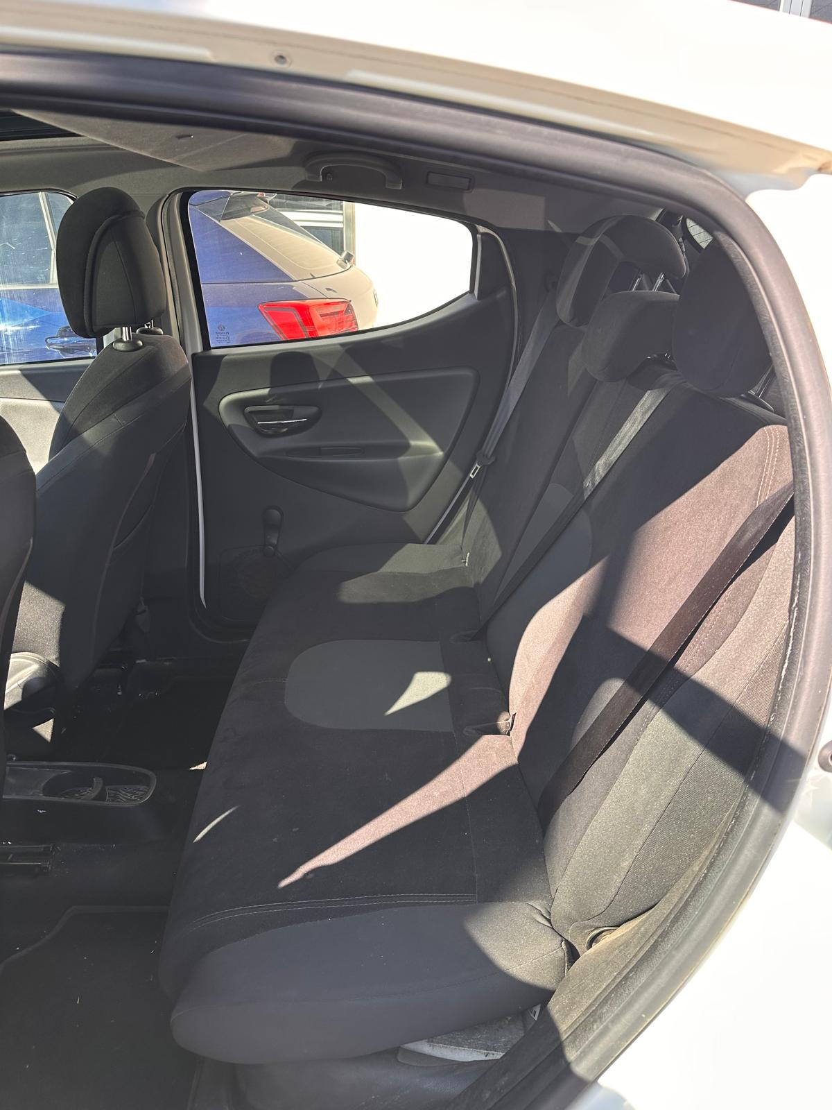 LANCIA YPSILON - immagine 8